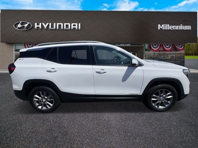 2023 GMC Terrain SLT