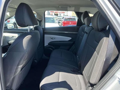 2024 Hyundai TUCSON SE