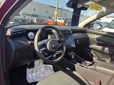 2024 Hyundai TUCSON SE