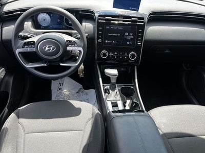 2024 Hyundai TUCSON SE