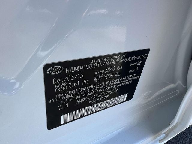 2016 Hyundai ELANTRA SE