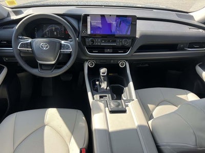 2024 Toyota Grand Highlander XLE