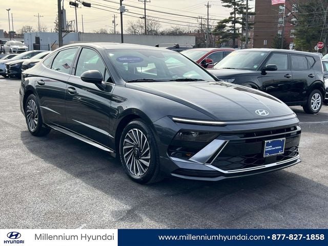 2025 Hyundai SONATA HYBRID SEL
