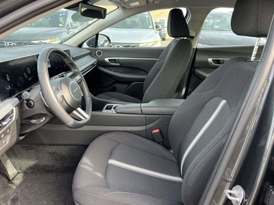 2025 Hyundai SONATA HYBRID SEL