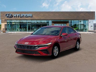2026 Hyundai ELANTRA SE