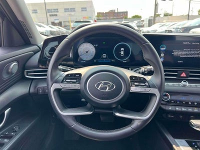 2023 Hyundai ELANTRA Limited